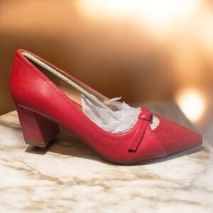 Elegant Red Women's Pumps